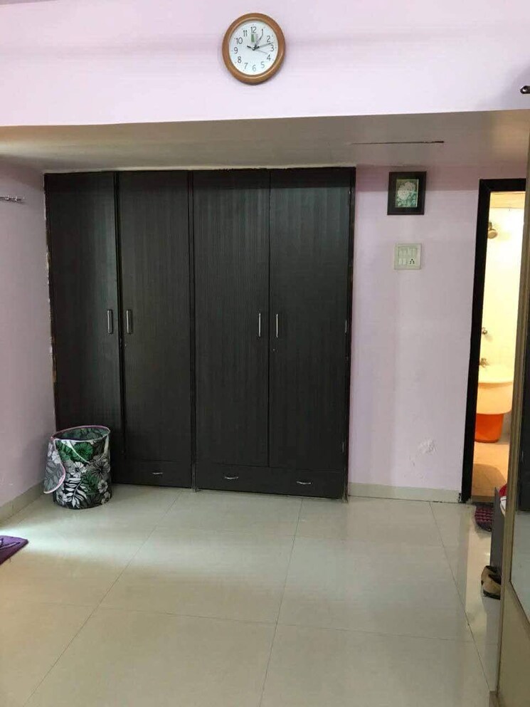 undefined, kaveri-chs-andheri-west 3.5 Bedroom 1200 Sq.Ft. Apartment In Andheri West Mumbai 8785410