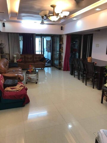 Living Room in 3.5 BHK Apartment at Kaveri CHS Andheri West, Andheri West – for Rent