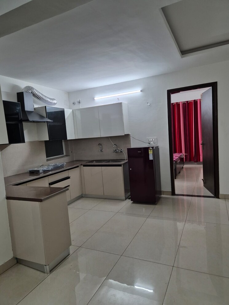 Kitchen, green-valley-residencia 3 Bedroom 1737 Sq.Ft. Apartment In Ghazipur Zirakpur 8785409