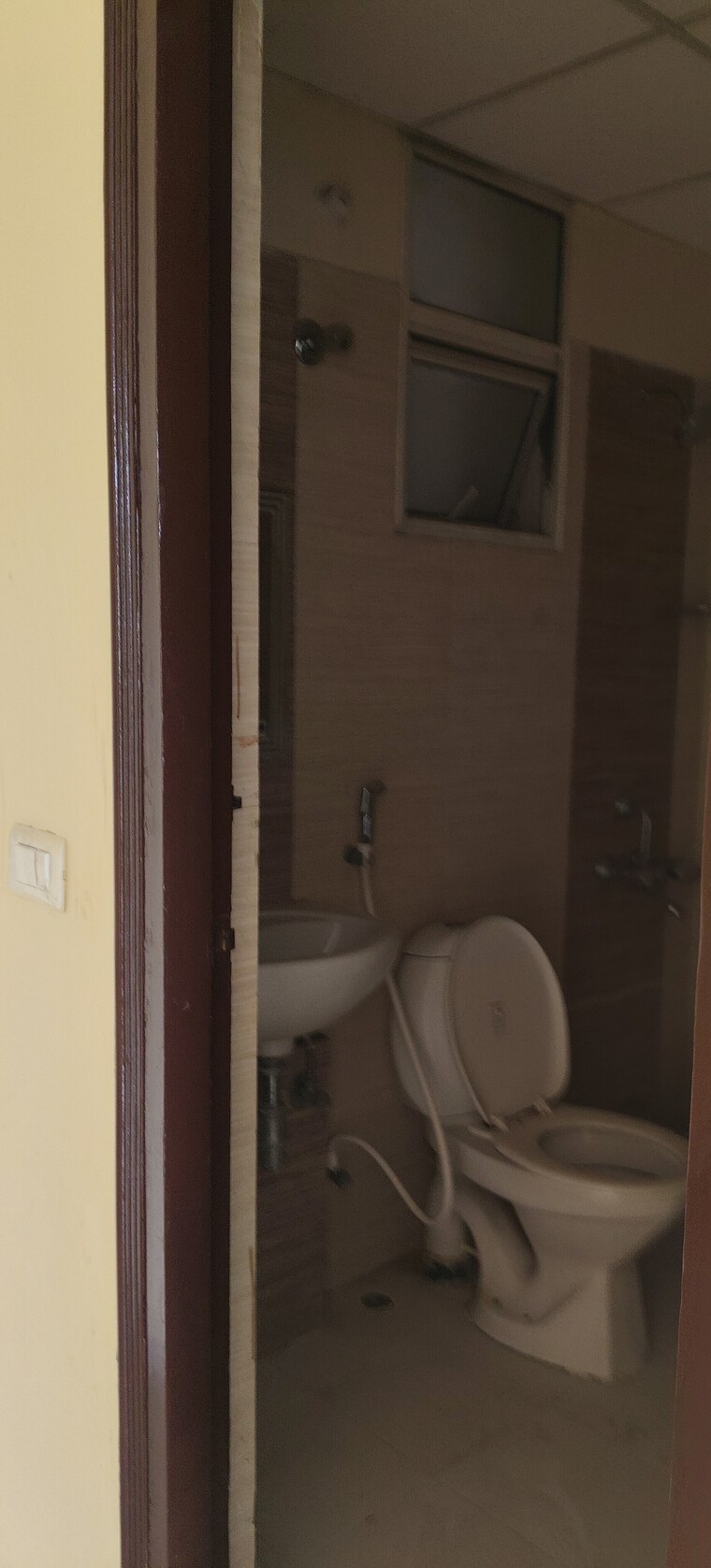 Bathroom, omaxe-residency 3 Bedroom 1450 Sq.Ft. Apartment In Gomti Nagar Lucknow 8785429