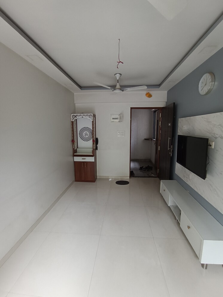 Living Room, seasons-orchid 1 Bedroom 460 Sq.Ft. Apartment In Kalyan West Thane 8785438