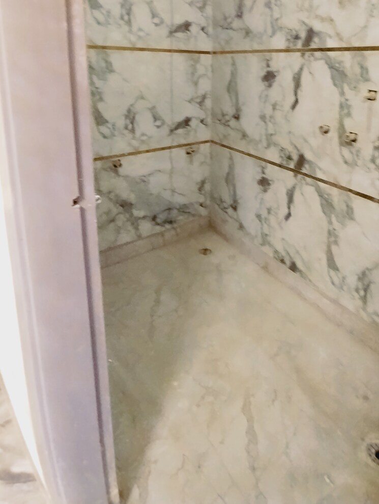 Bathroom, uttam nagar west 1 Bedroom 400 Sq.Ft. Builder Floor In Uttam Nagar West Delhi 8785468