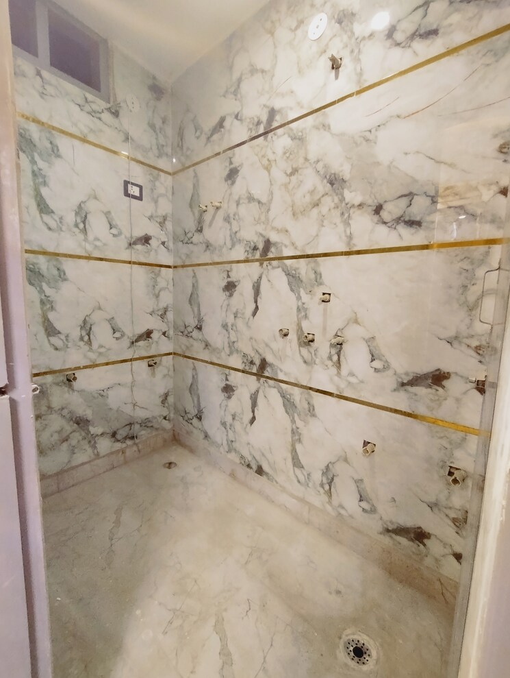 Bathroom, uttam nagar west 1 Bedroom 400 Sq.Ft. Builder Floor In Uttam Nagar West Delhi 8785468