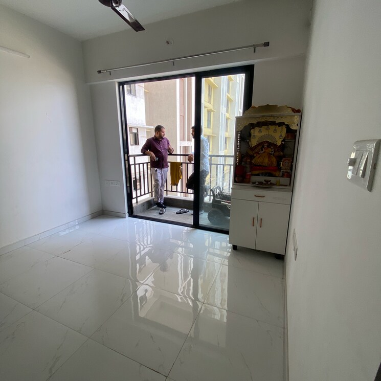 Kitchen, runwal-gardens-phase-2 1 Bedroom 470 Sq.Ft. Apartment In Kalyan Shilphata Road Thane 8785507