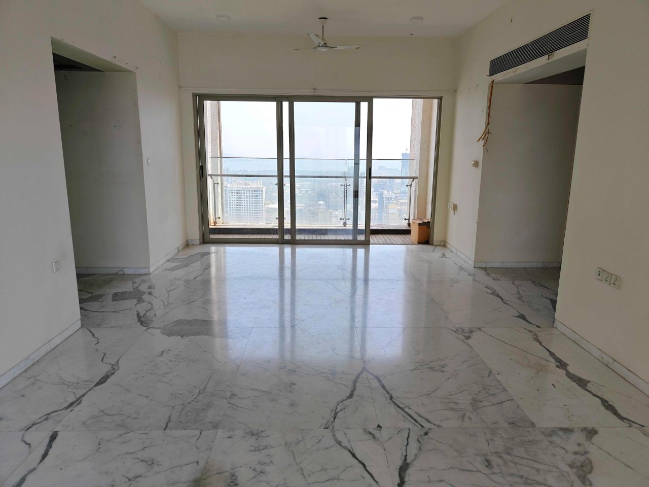 3 BHK + Servant Room 900 Sq.Ft. Apartment in Lodha Bellissimo