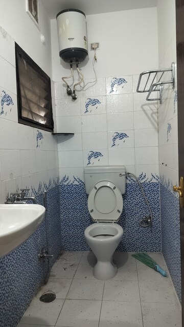 Bathroom in 3 BHK Apartment at Jubilee Hills – for Sale