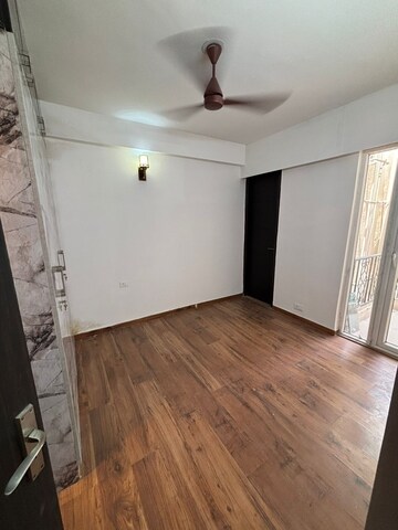 Room in 3 BHK Builder Floor at Signature Global Park 4 and 5, Sohna Sector 36 – for Rent