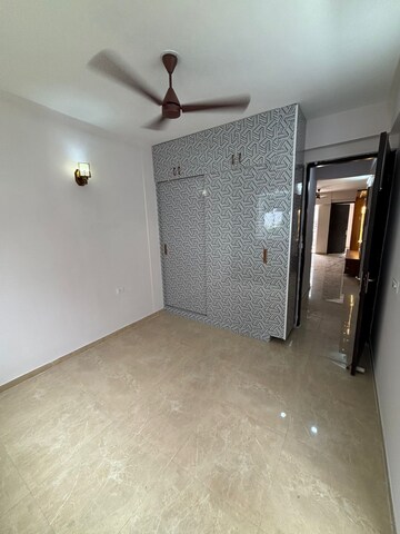 Room in 3 BHK Builder Floor at Signature Global Park 4 and 5, Sohna Sector 36 – for Rent