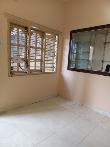 Room in 1 BHK Builder Floor at Indiranagar – for Rent