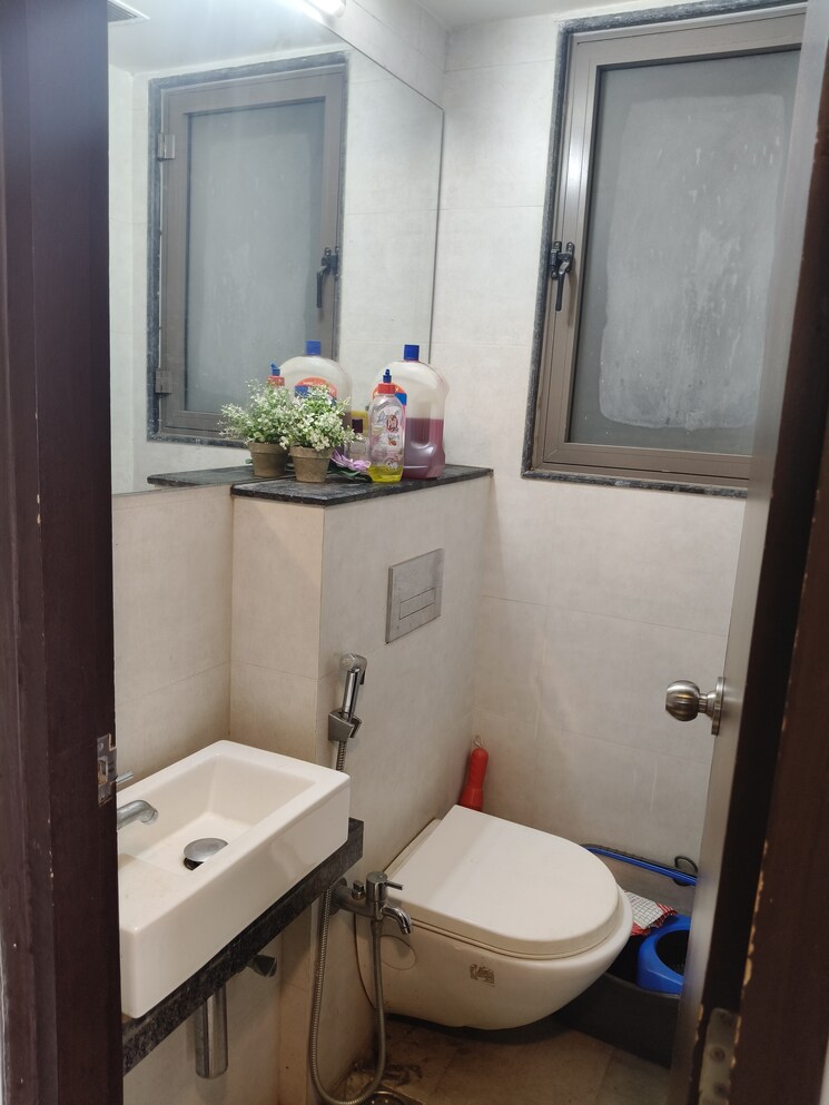 Bathroom, lodha-casa-viva 1 Bedroom 450 Sq.Ft. Apartment In Majiwada Thane 8785574