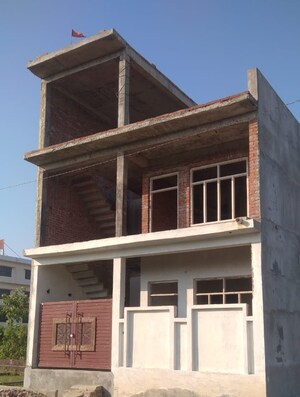 4 BHK Villa For Sale in Safedabad