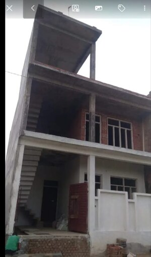 4 BHK Villa – Exterior View View at Safedabad - for Sale