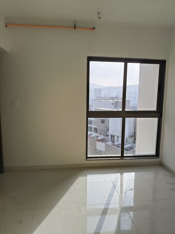 Room in 2 BHK Apartment at Runwal Eirene, Balkum Pada – for Sale
