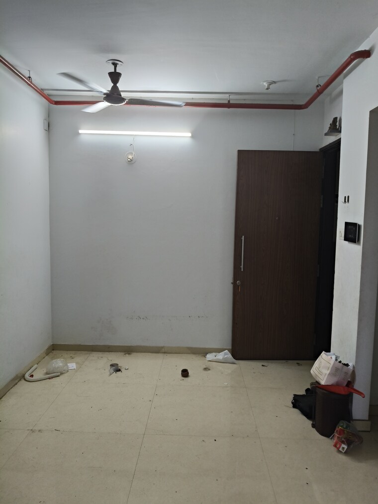 Bathroom, kalpataru-the-sunrise 2 Bedroom 530 Sq.Ft. Apartment In Kolshet Road Thane 8785599