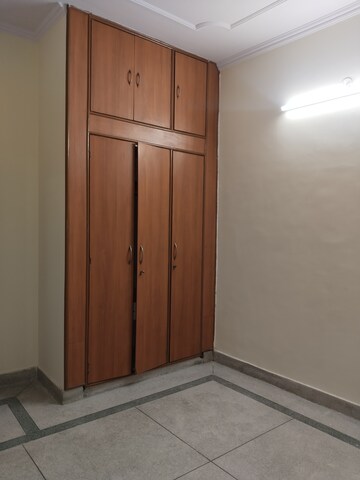 1 BHK Apartment For Rent in Madanpur Khadar