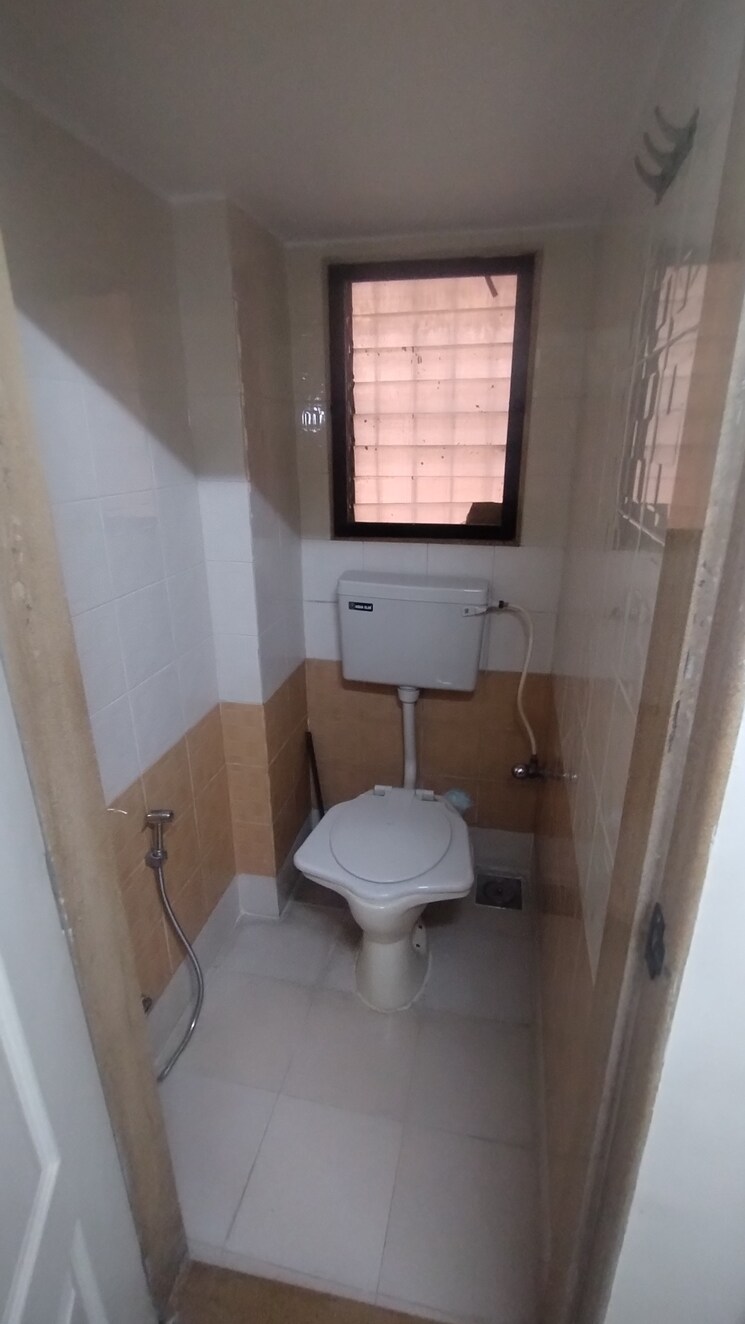 Bathroom, charkop sector 8 1 Bedroom 600 Sq.Ft. Apartment In Charkop   Sector 8 Mumbai 8785619
