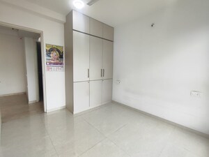 2 BHK Apartment For Sale in Hiranandani Eagleridge Wing B, Thane West
