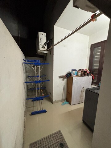 Kitchen in 2 BHK Builder Floor at Sector 43 – for Rent