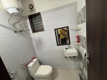 Bathroom in 2 BHK Builder Floor at Sector 43 – for Rent