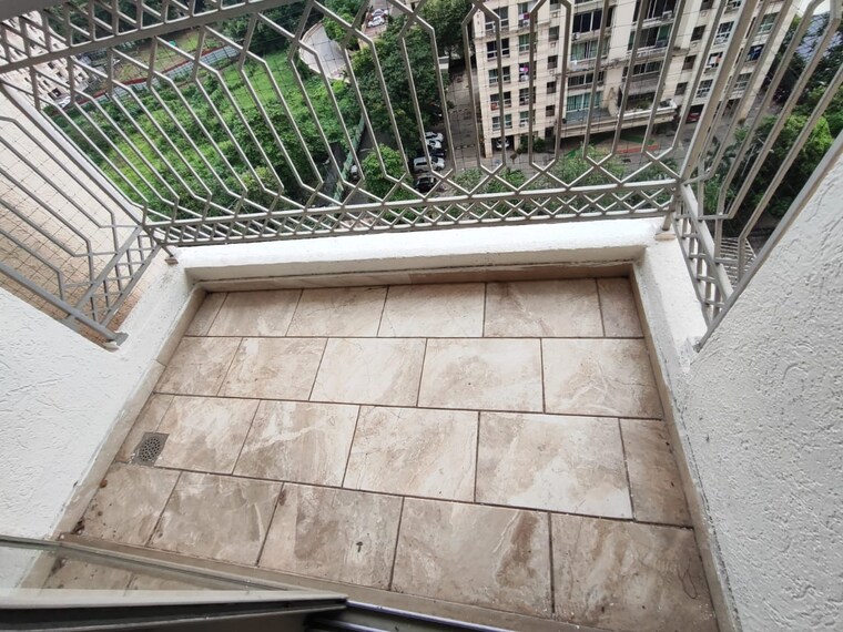 Balcony, hiranandani-estate-barca 2 Bedroom 708 Sq.Ft. Apartment In Ghodbunder Road Thane 8785638