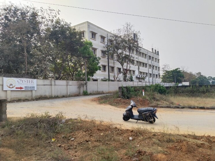 undefined, legend-summit  167 Sq.Yd. Plot In Rajapulova Vizag 8785630