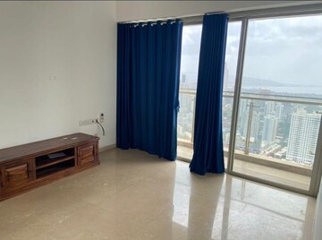 Room in 3 BHK Apartment at Lodha Primero, Mahalaxmi – for Rent