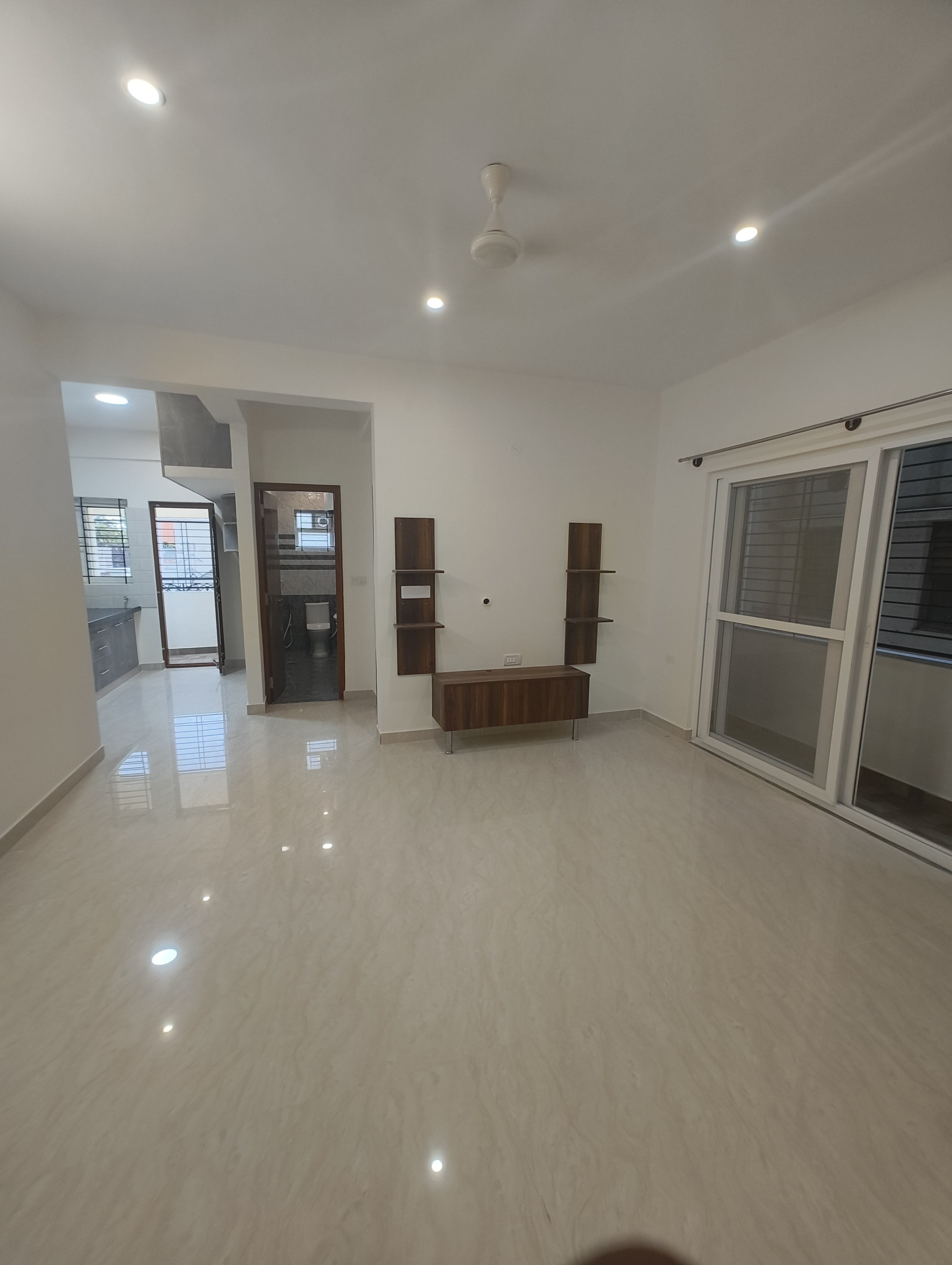 2 BHK 1200 Sq.Ft. Builder Floor in PSS Plaza