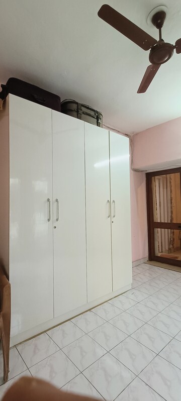 Room in 3 BHK Apartment at DDA Rosewood Apartments, Vasant Kunj – for Rent