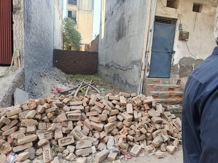 Exterior View, kanchan-vihar  90 Sq.Yd. Plot In Dlf Ankur Vihar Ghaziabad 8785740