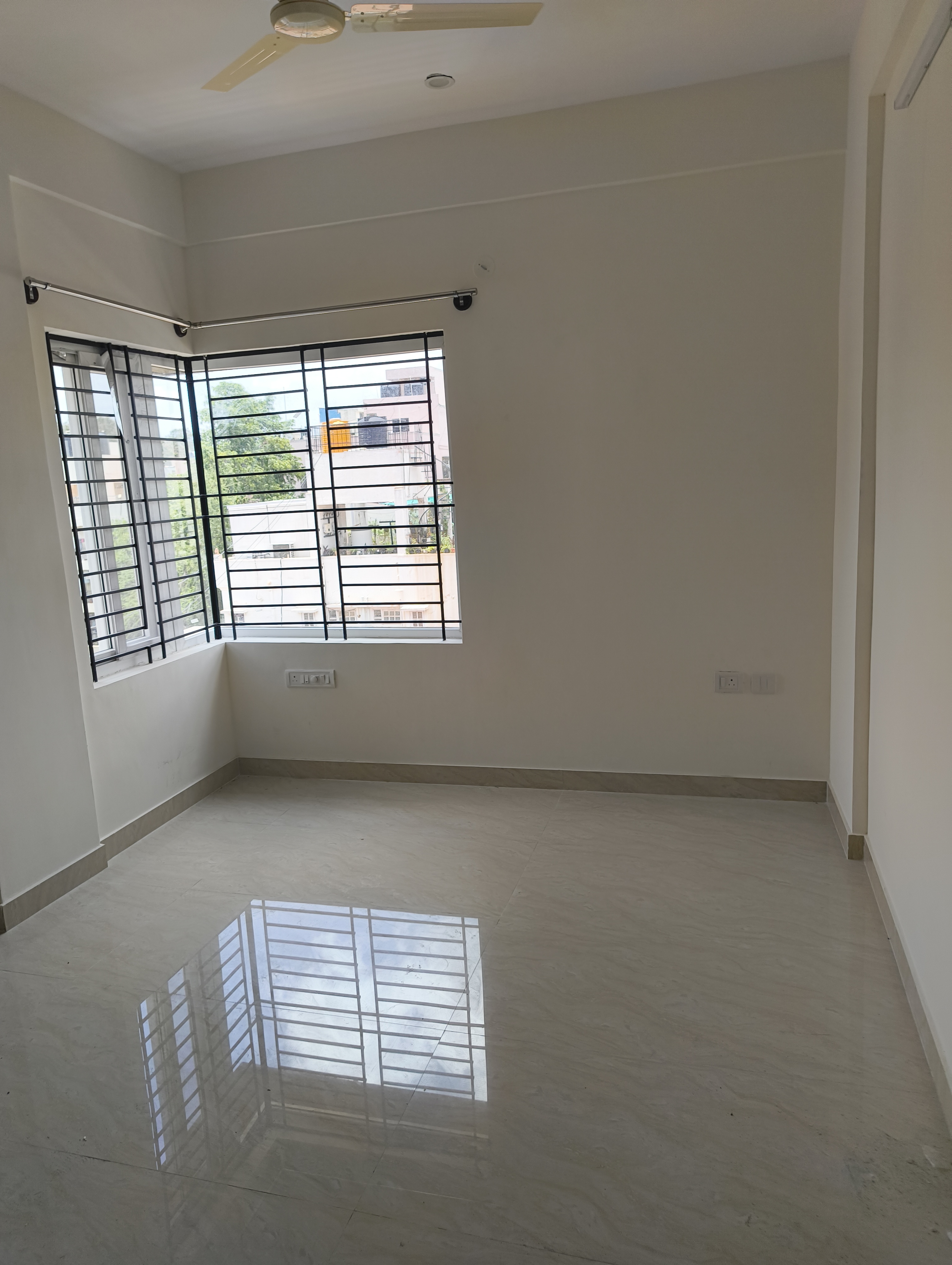1 BHK Builder Floor For Rent in MC Castle