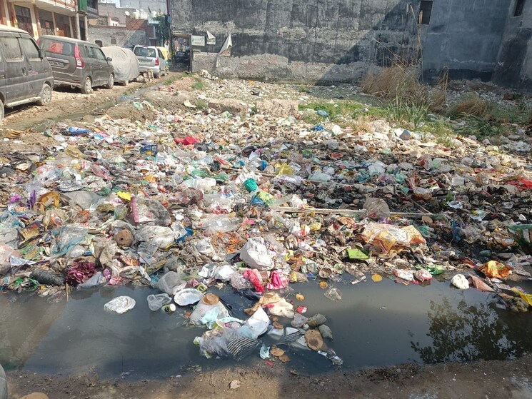 Exterior View, jmd-homes  60 Sq.Yd. Plot In Dlf Ankur Vihar Ghaziabad 8785759