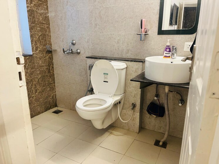 Attached Bathroom, international airport road 2 Bedroom 1050 Sq.Ft. Apartment In International Airport Road Zirakpur 8785776