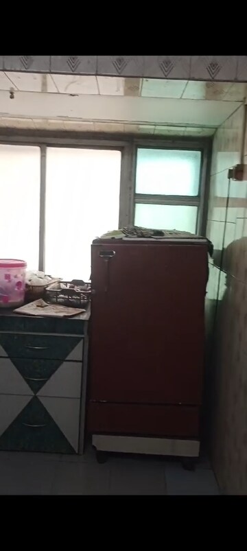 Furnished Amenities in 2 BHK Apartment at Gurudatta CHS Sion East, Sion East – for Rent