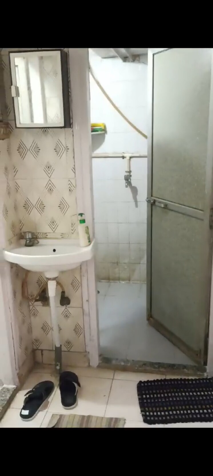 Bathroom, gurudatta-chs-sion-east 2 Bedroom 1000 Sq.Ft. Apartment In Sion East Mumbai 8785789