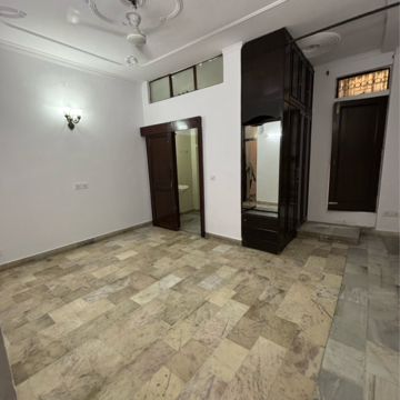 Room in 2 BHK Builder Floor at Malviya Nagar – for Rent