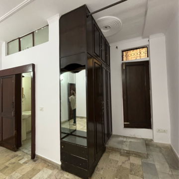 Building Lobby in 2 BHK Builder Floor at Malviya Nagar – for Rent