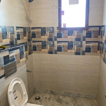 Bathroom in 1 RK Builder Floor at Sector 23 – for Rent