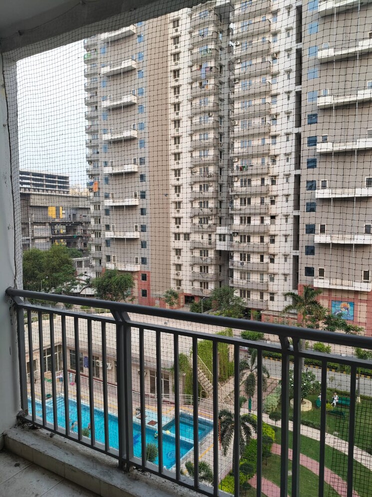 Balcony, mahagun-maestro 3 Bedroom 1400 Sq.Ft. Apartment In Sector 50 Noida 8785838