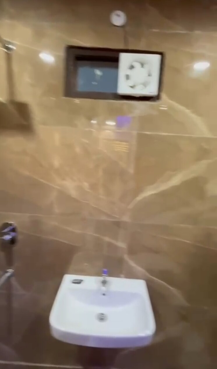 undefined, patel nagar 2 Bedroom 1000 Sq.Ft. Builder Floor In Patel Nagar Delhi 8785846