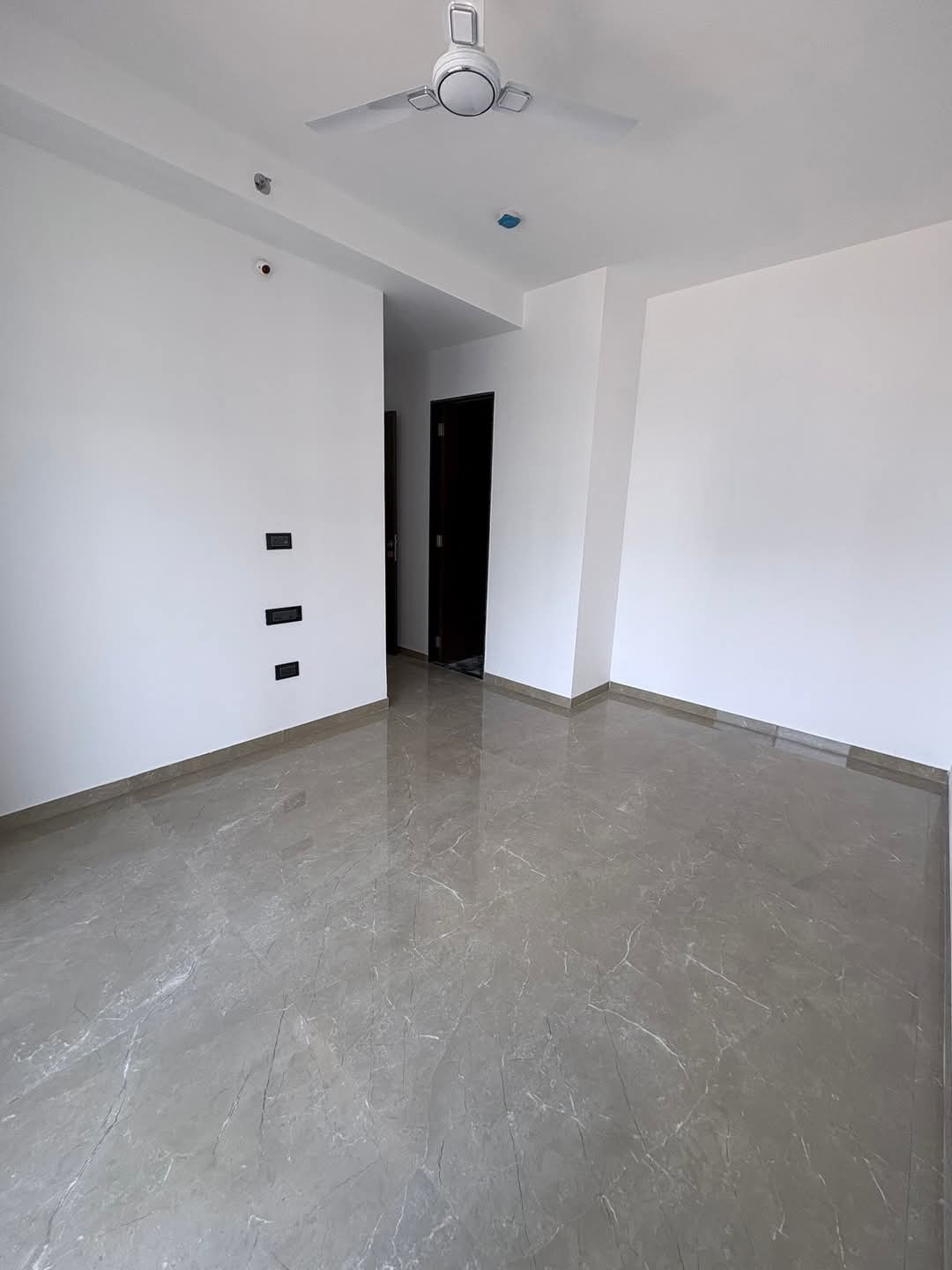 2 BHK 800 Sq.Ft. Apartment in Regency Astra