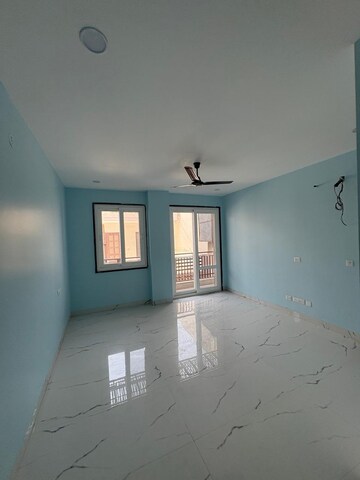 Room in 3 BHK Apartment at Eros Wembley Estate, Sector 50 – for Rent
