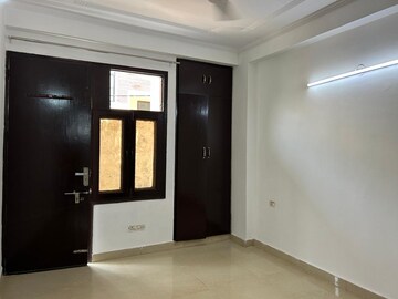 Bedroom in 2 BHK Builder Floor at Saket – for Rent