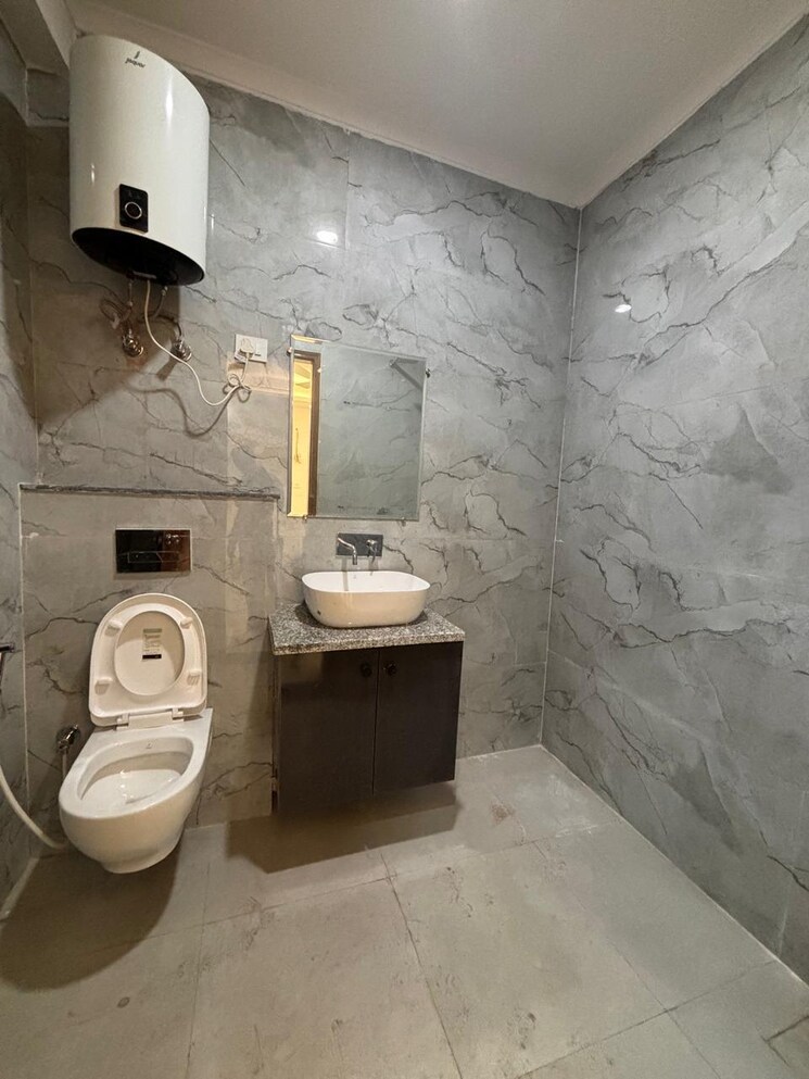 Bathroom, saket 2 Bedroom 900 Sq.Ft. Builder Floor In Saket Delhi 8785907