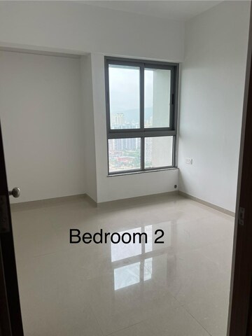 Room in 2 BHK Apartment at Kalpataru Immensa, Kolshet Road – for Rent