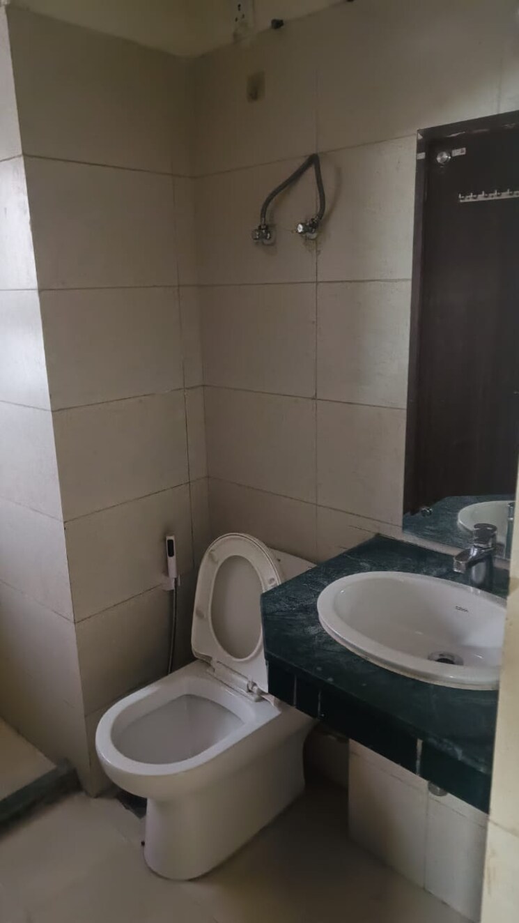 Bathroom, bptp-spacio 2 Bedroom 1090 Sq.Ft. Apartment In Sector 37d Gurgaon 8785942