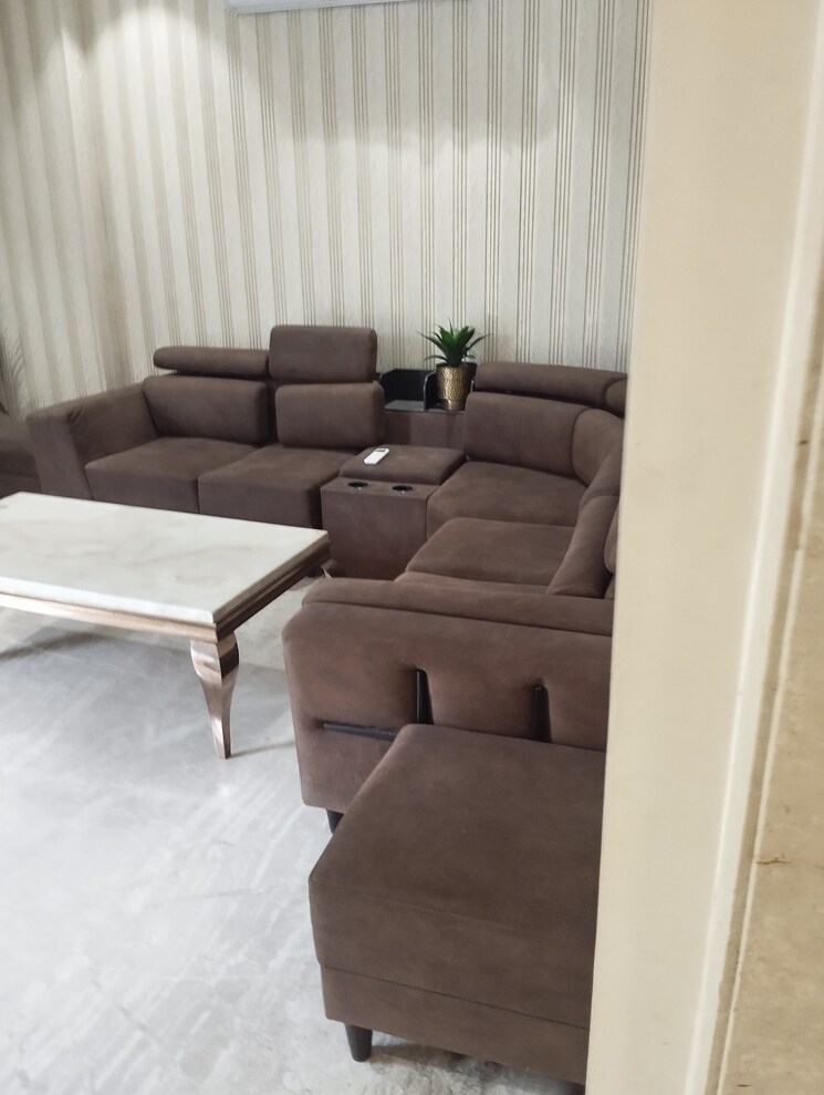 Living Room, surajmal vihar 3 Bedroom 1800 Sq.Ft. Builder Floor In Surajmal Vihar Delhi 8785947