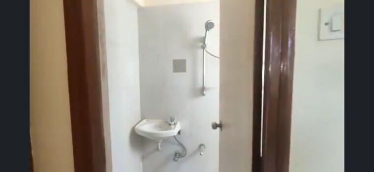 Bathroom, unique-greens-ghodbunder-road 1 Bedroom 423 Sq.Ft. Apartment In Ghodbunder Road Thane 8785951