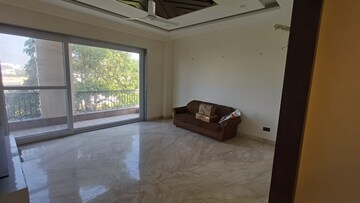 Parking in 2 BHK Builder Floor at Palam Vihar – for Rent