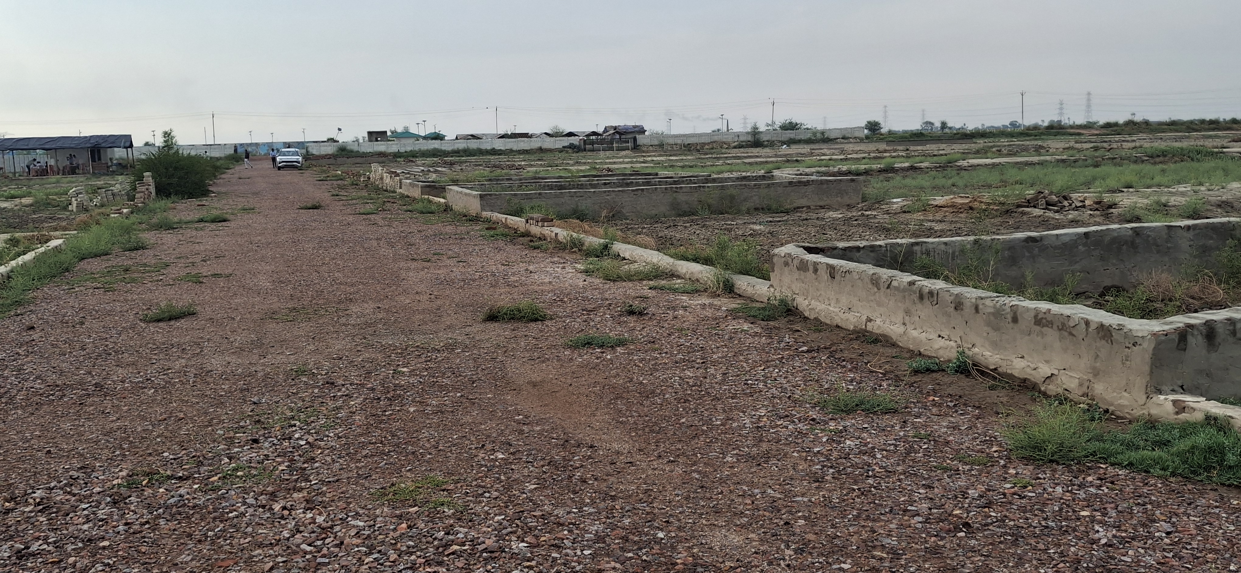 Plot For Sale in Mk Propty 