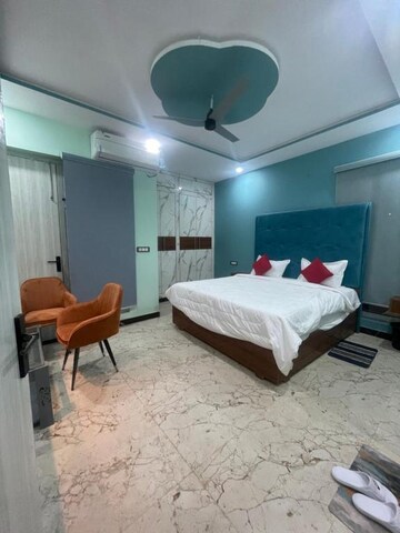 Bedroom in 3 BHK Builder Floor at Prithvi Homes, Indrapuram – for Rent